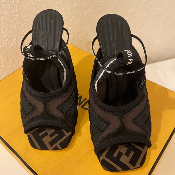 Fendi FF Freedom Patchwork Sandal - Picture 5 of 6